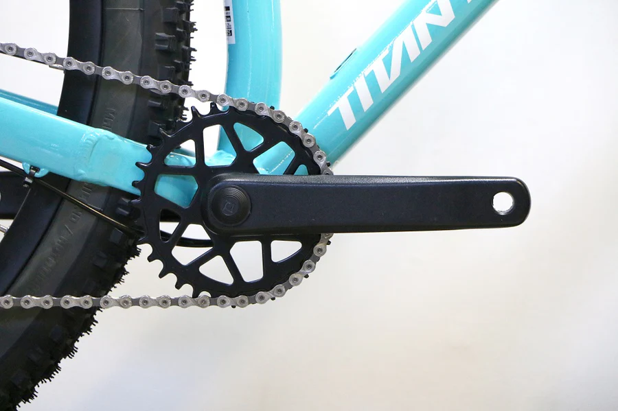 TITAN RACING Charge E-One (2025) - Image 3